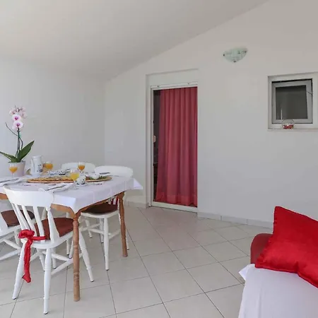 Rogoznica 1 * Rogoznica (Sibenik-Knin)