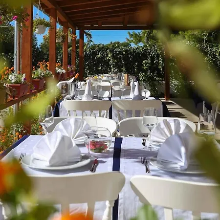 Rogoznica 1 * Rogoznica (Sibenik-Knin)