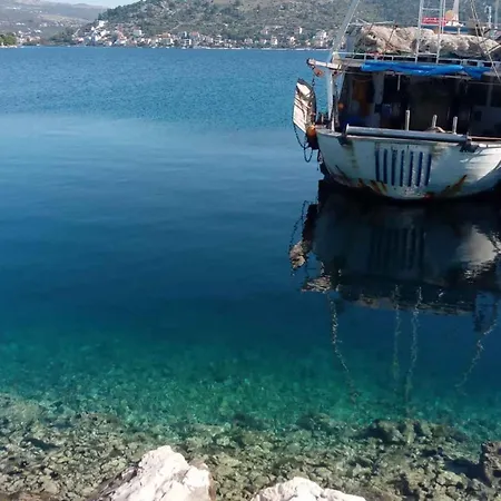 1 * Rogoznica (Sibenik-Knin)