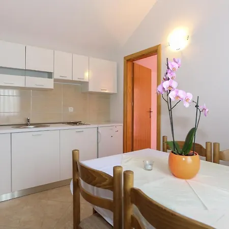 Apartment Rogoznica 1
