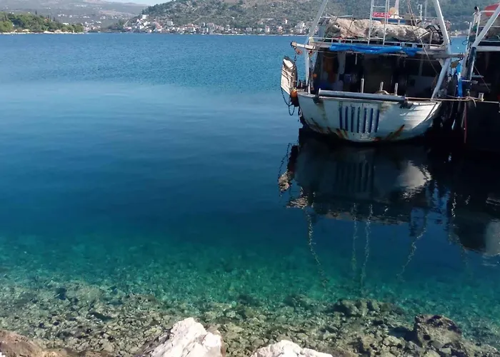 1 * Rogoznica (Sibenik-Knin)