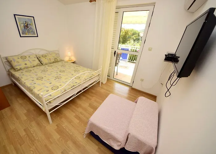 1 Daire Rogoznica (Sibenik-Knin)